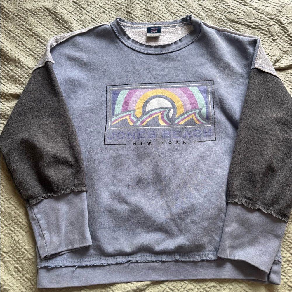 Jones Beach New York Men's Vintage-Style Lavender Graphic Crewneck Sweater